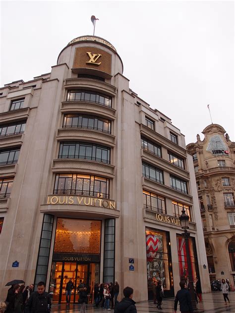 louis vuitton paris store location